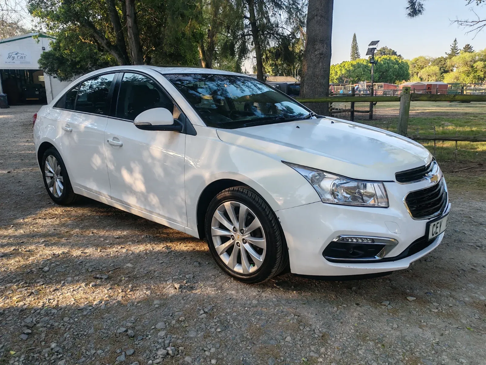 2015 Chevrolet  Cruze LS — photo 19