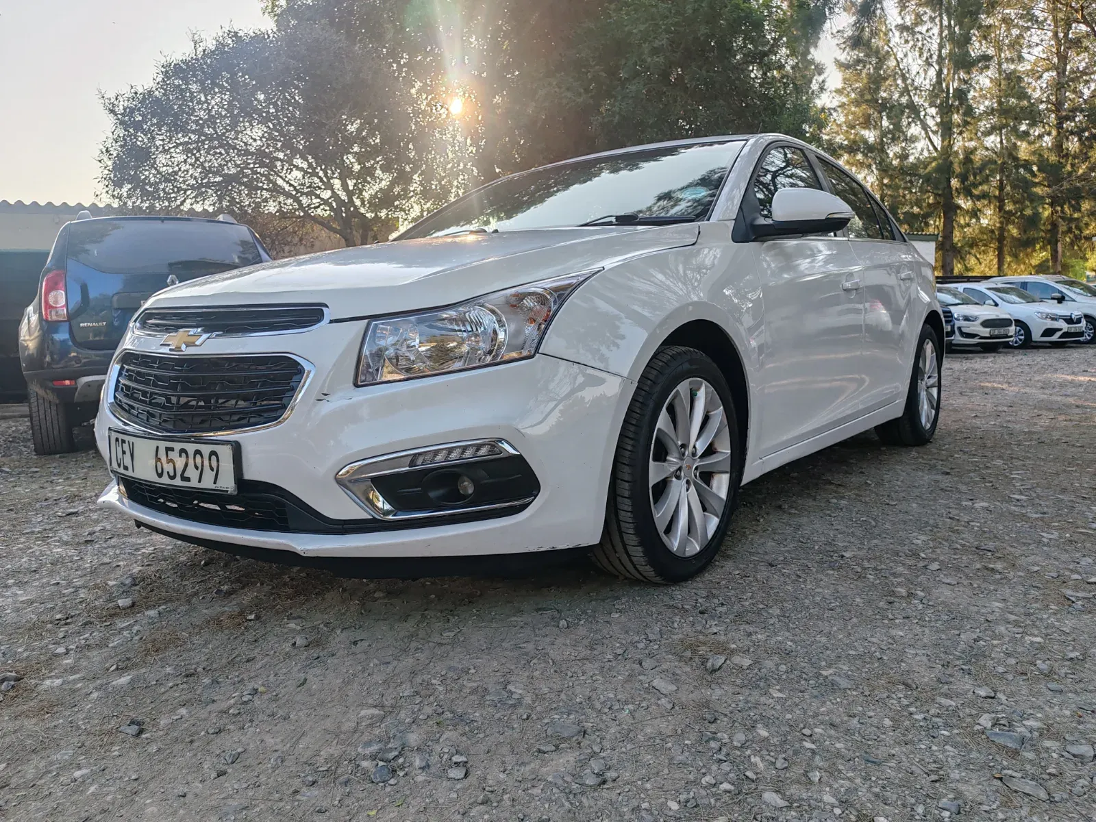 2015 Chevrolet  Cruze LS — photo 3