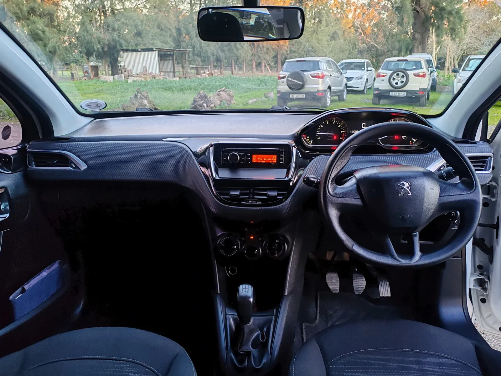 2017 Peugeot  208 POP ART — photo 6
