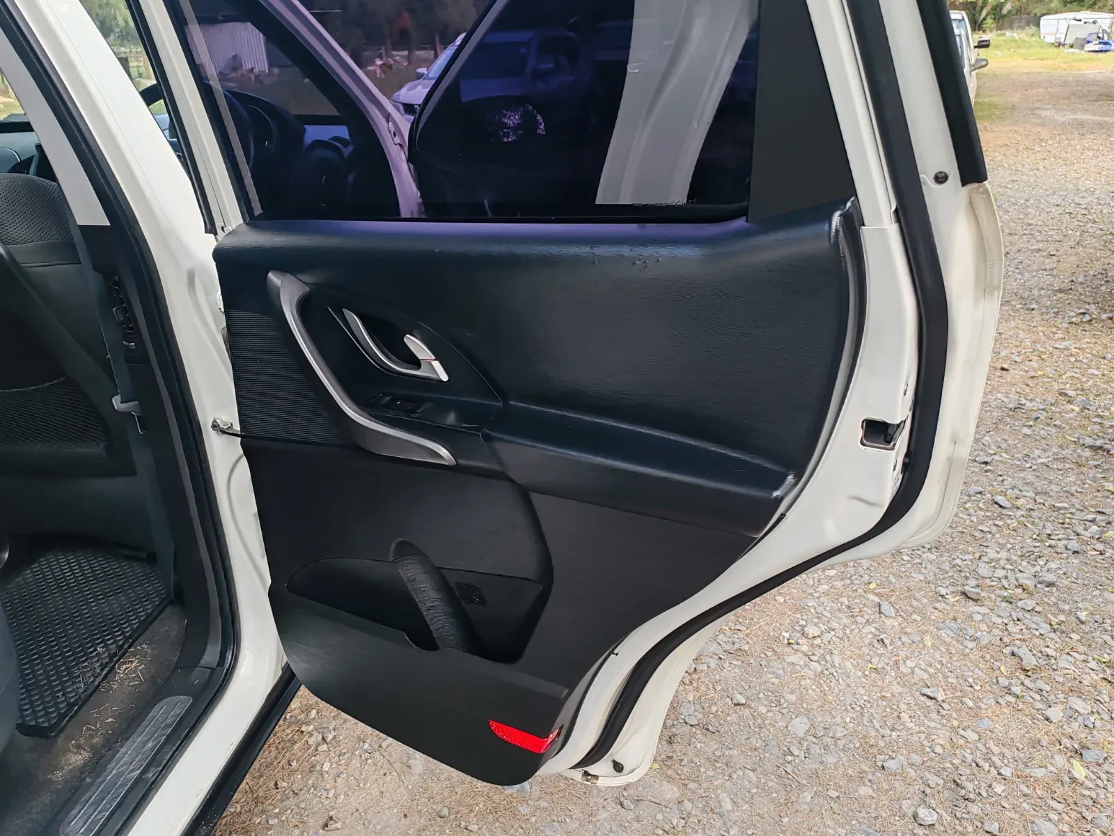 2016 Mahindra  XUV 500 W6 — photo 12