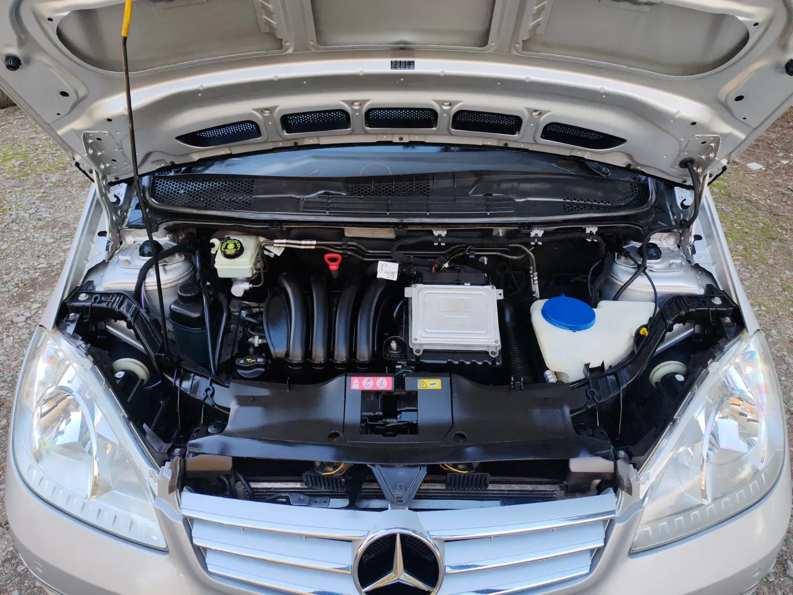 2012 Mercedes Benz  A200 — photo 16