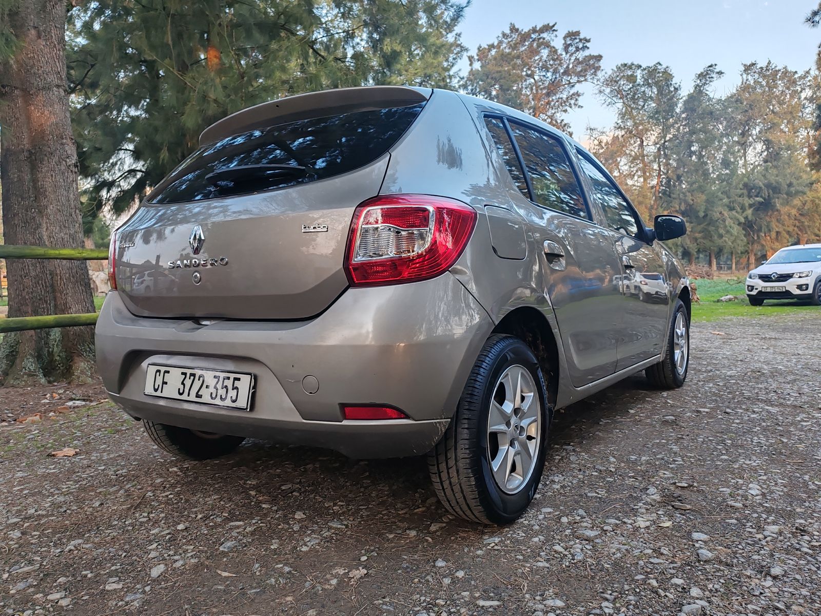 2015 Renault  Sandero 900t Dynamique  — photo 3