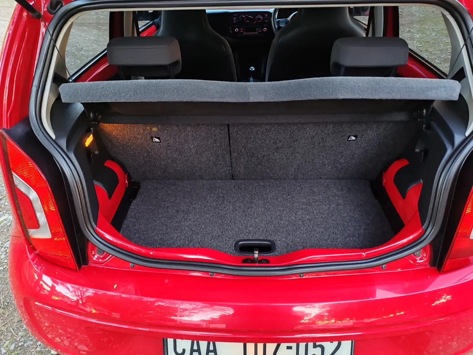 2016 Volkswagen  MOVE UP — photo 18