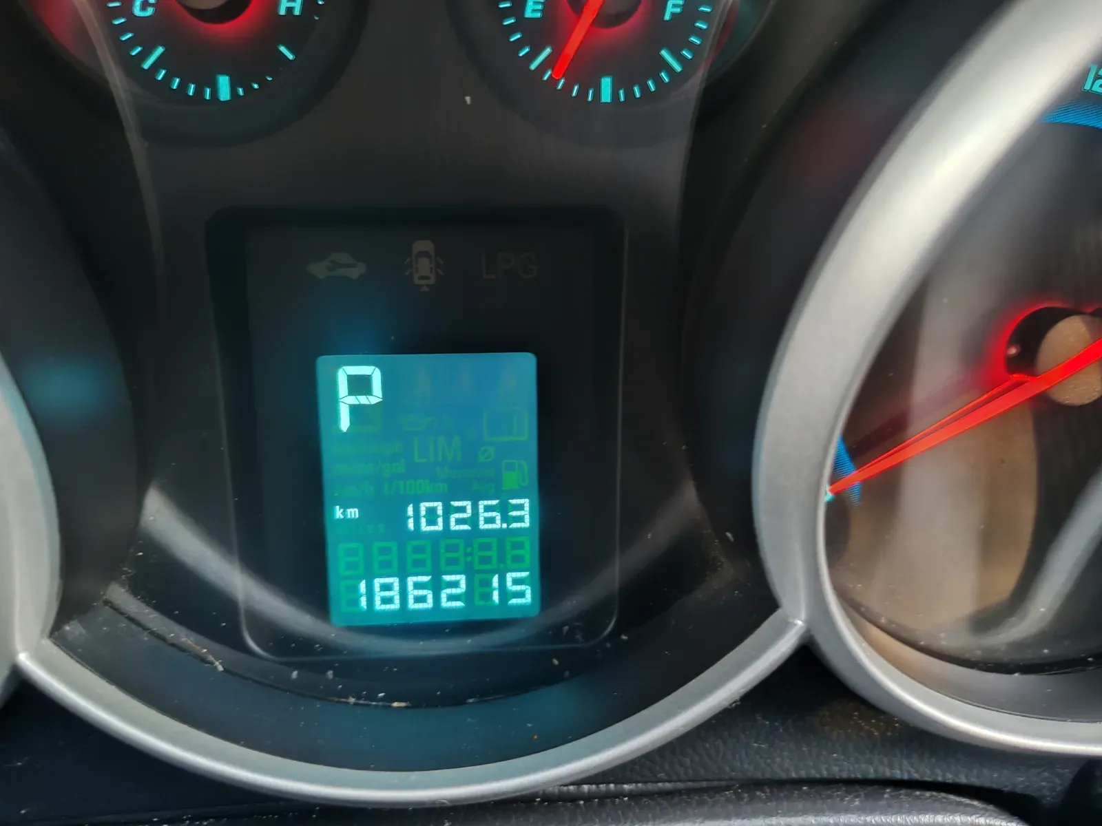 2015 Chevrolet  Cruze LS — photo 5