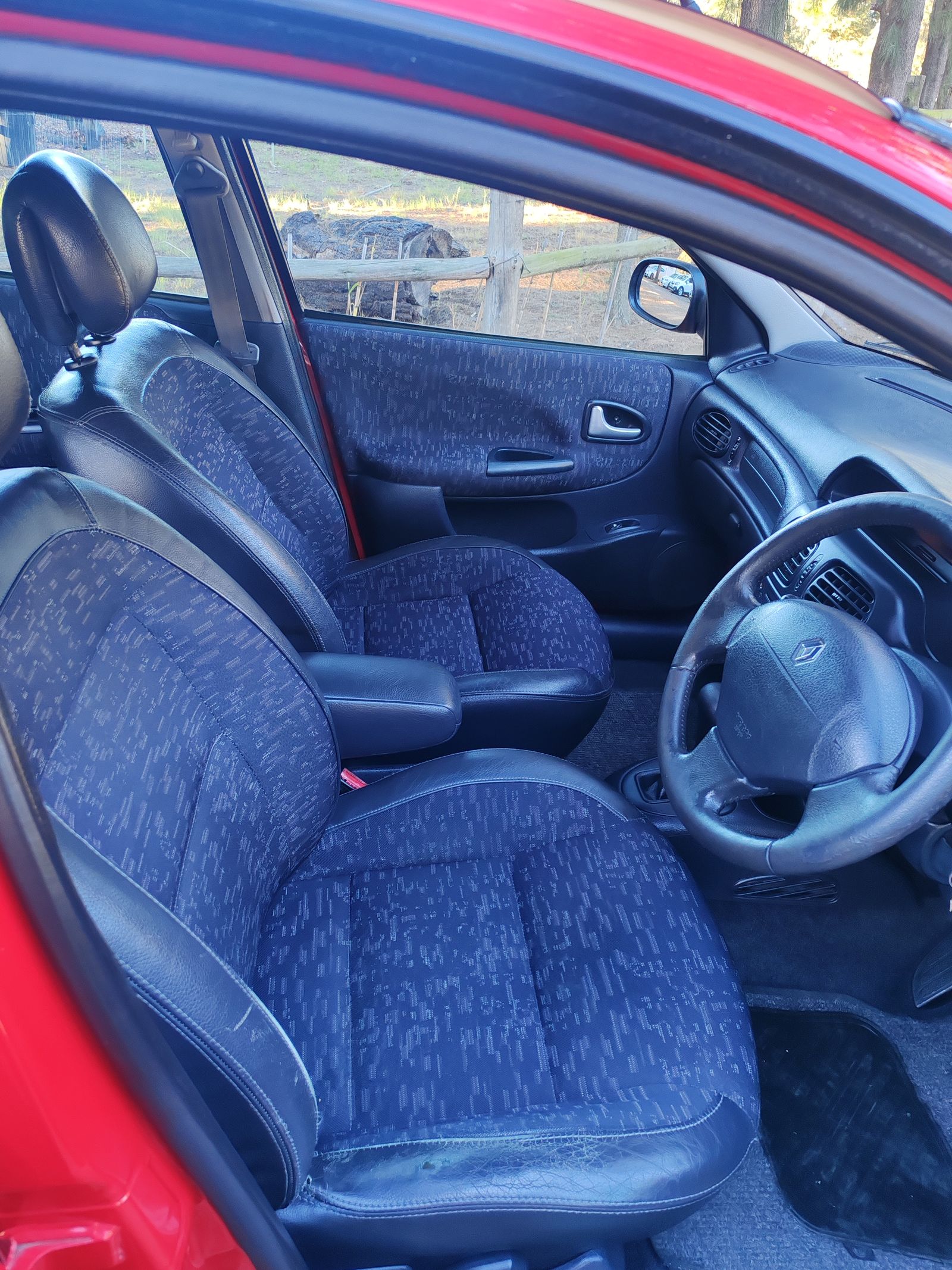 2003 Renault  Megane 1.6 Dynamique  — photo 7