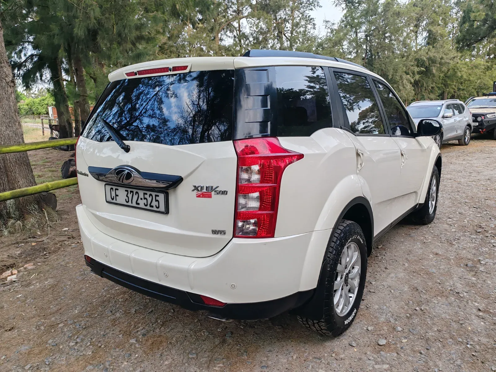 2016 Mahindra  XUV 500 W6 — photo 18