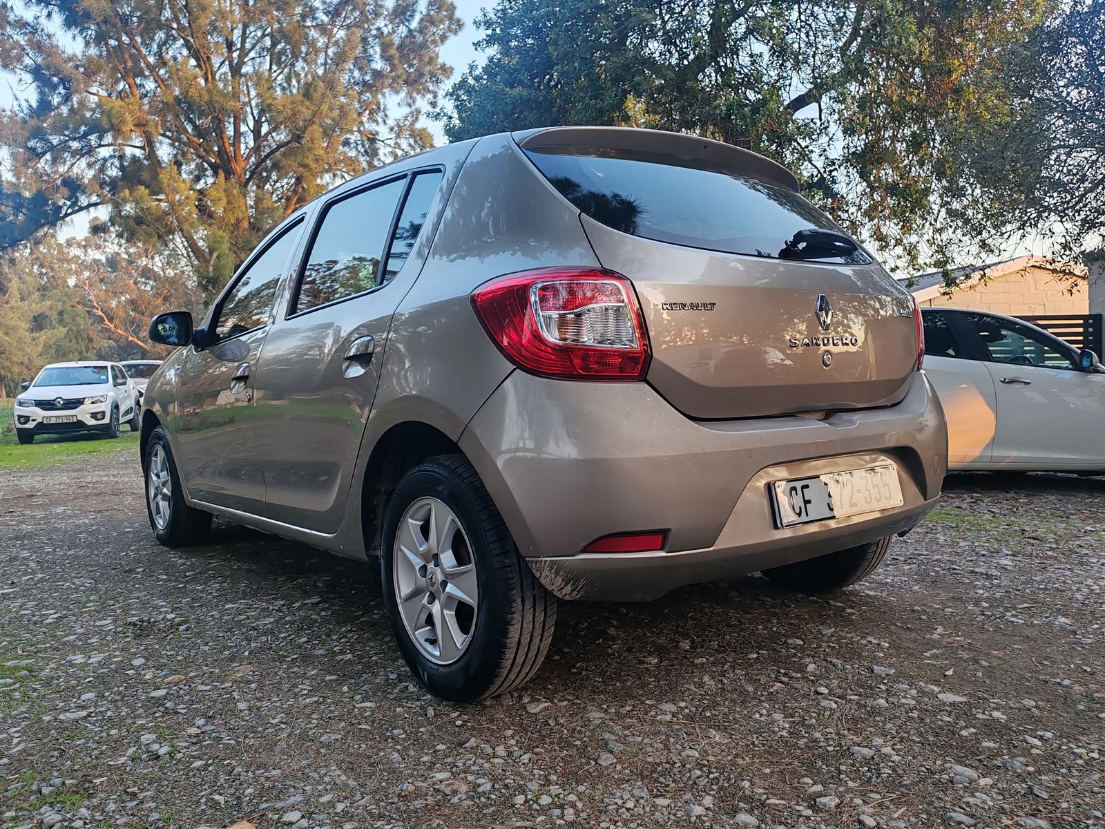 2015 Renault  Sandero 900t Dynamique  — photo 4