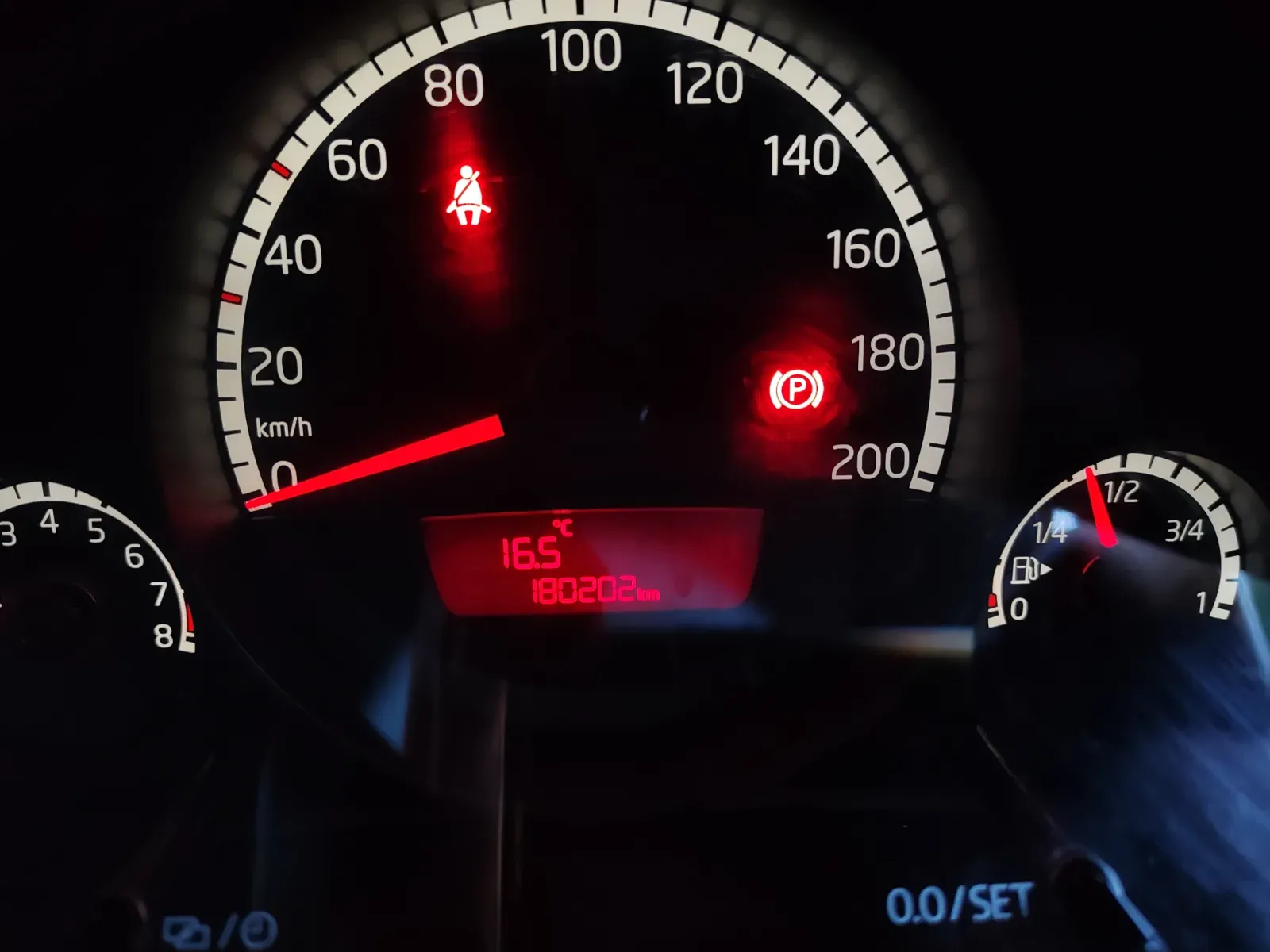 2016 Volkswagen  MOVE UP — photo 5