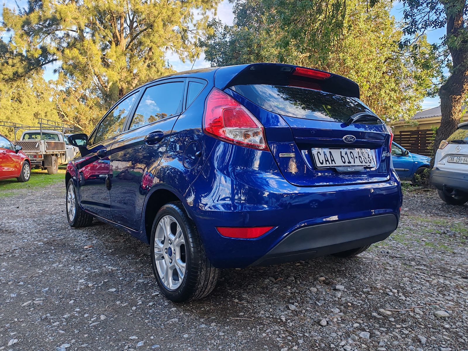 2015 Ford Fiesta — photo 4