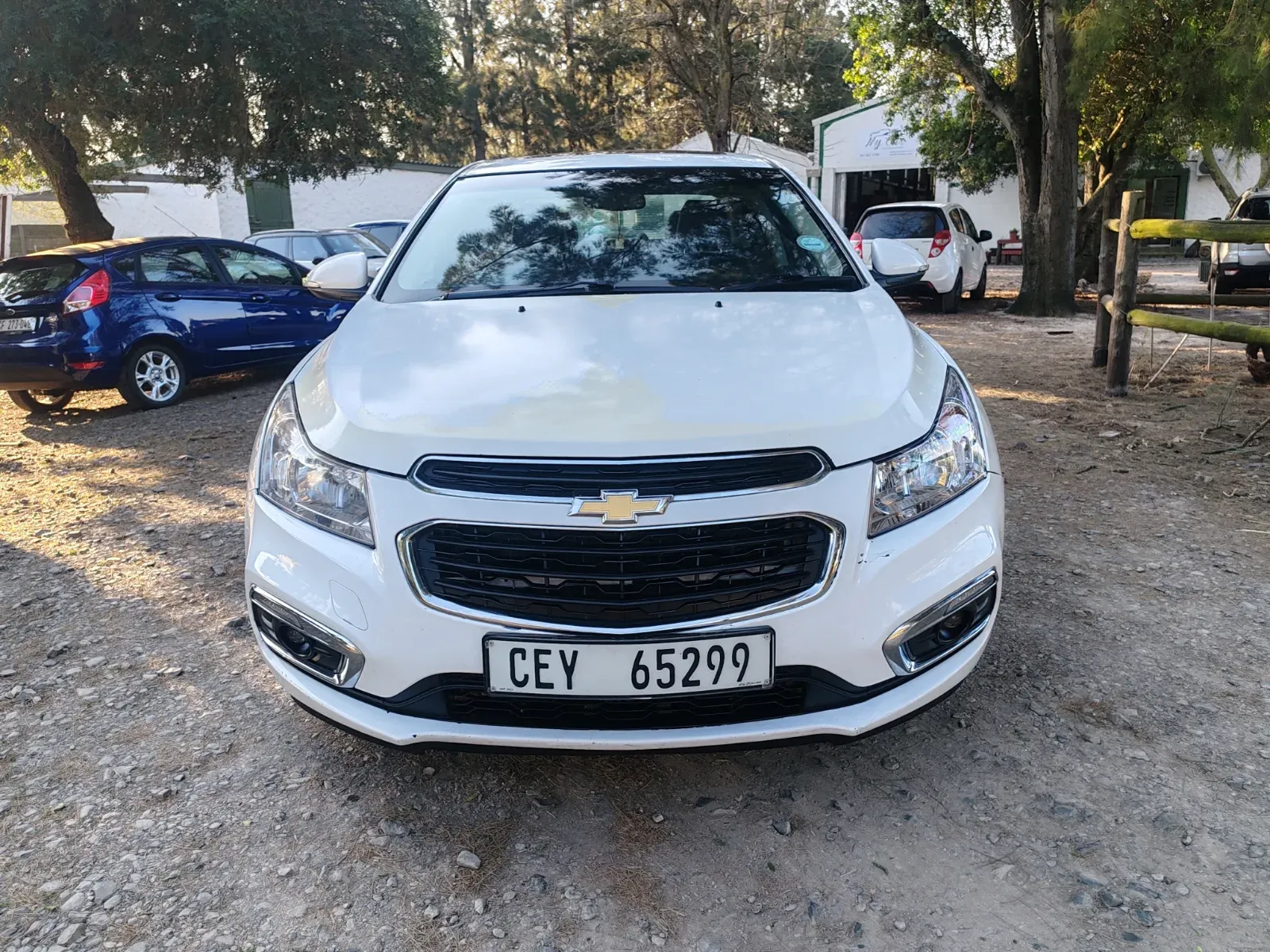 2015 Chevrolet  Cruze LS — photo 14